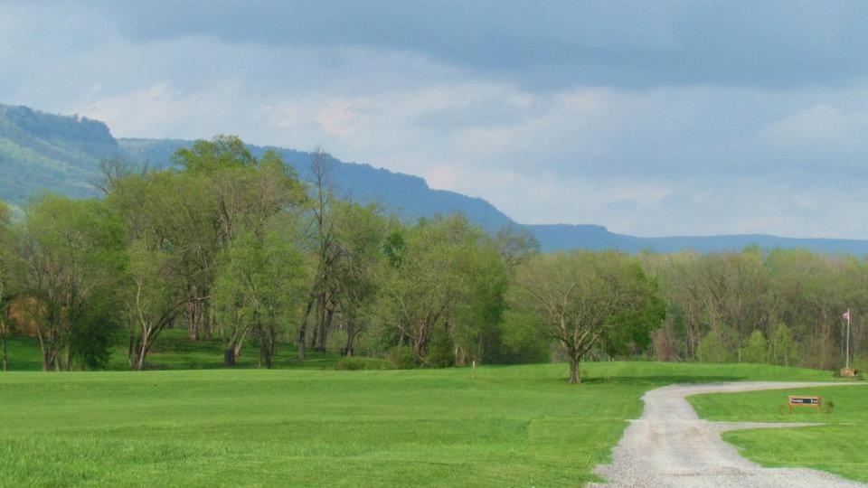 Elder Mountain Room At Tennessee Riverplace Chattanooga Bagian luar foto